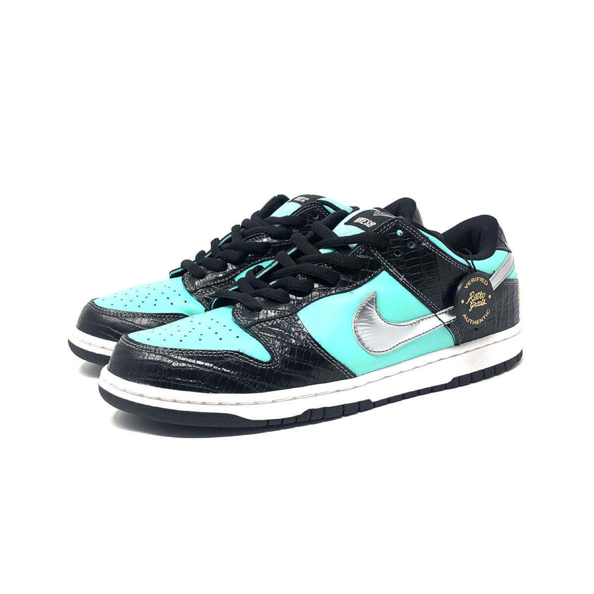 Nike Dunk SB Low Diamond Supply Co. 