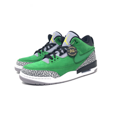 Load image into Gallery viewer, Jordan 3 Retro Tinker Oregon Ducks PE
