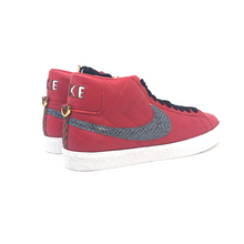 Load image into Gallery viewer, Nike SB Blazer Supreme Red (2006)