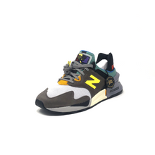Load image into Gallery viewer, New Balance 997S Bodega No Bad Days