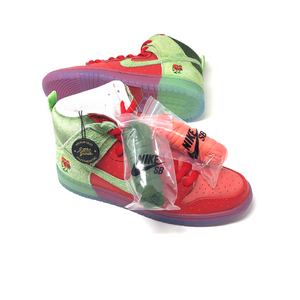 Nike SB Dunk High Strawberry Cough